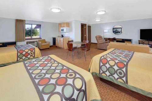 Фотография гостиницы Super 8 by Wyndham Cody