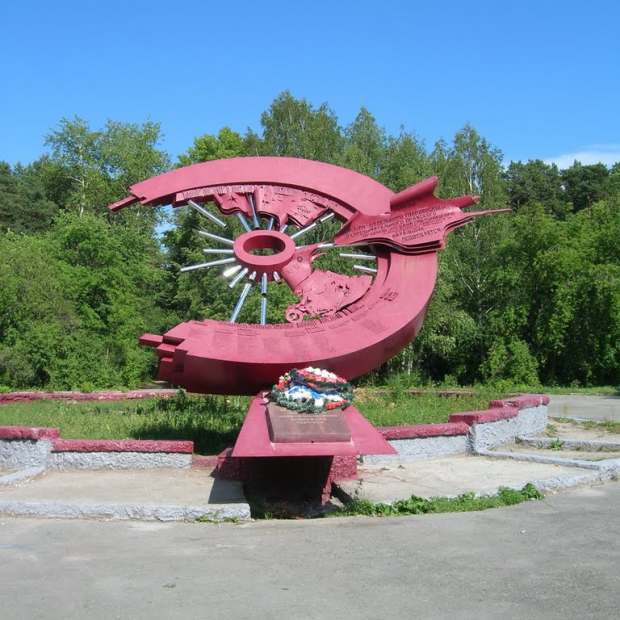 Фотография памятника Памятник разведчикам-мотоциклистам Пражского батальона