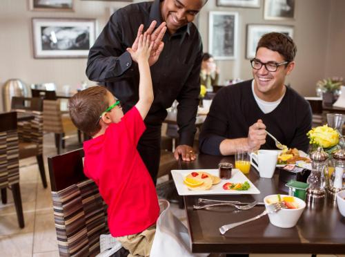 Фотография гостиницы Holiday Inn & Suites Bothell an IHG Hotel