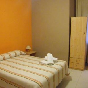 Фотография гостевого дома Pensión Corona