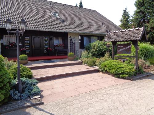 Фотография гостиницы Hotel Garni Eichhornkobel