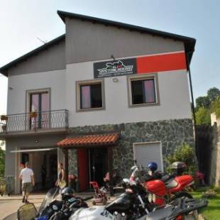 Фотографии мини отеля
Italian Piston House Sport Moto Rent