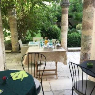 Фотографии мини отеля 
            Sine Tempore B&B