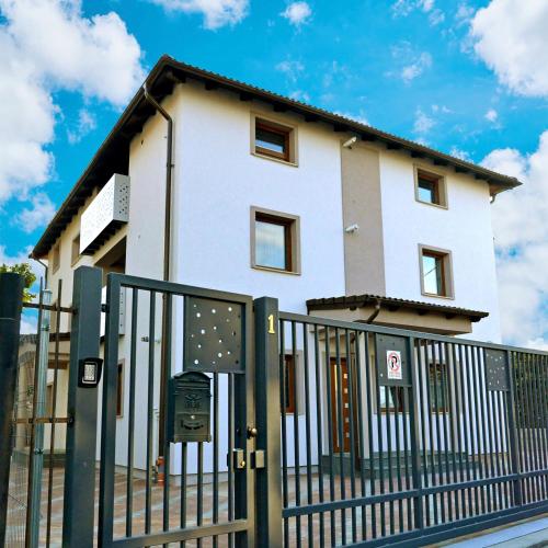 Фотографии апарт отеля
Elena Haus