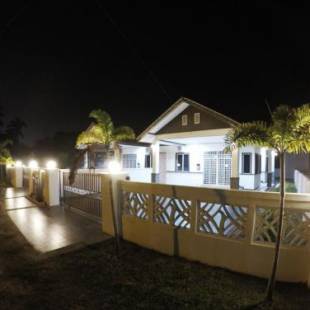 Фотографии гостевого дома 
            Wan's Beach Guest House