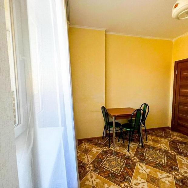 Фотографии квартиры 
            AlexHome (АлексХоум) на улице Молодежная 1-41