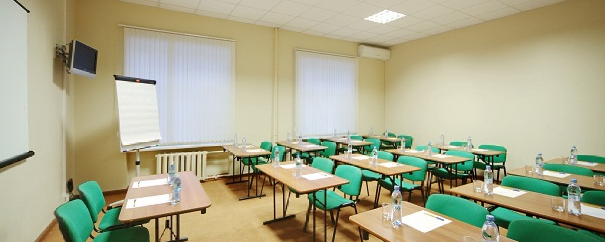 Фотографии комнаты для переговоров Октябрьская №1