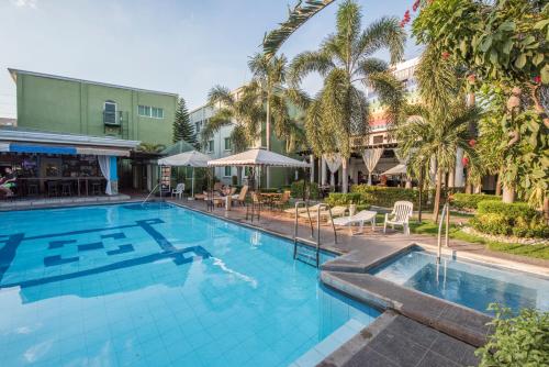 Фотография гостиницы Vaccinated Staff - OYO 252 Hotel Euroasia