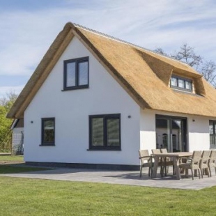 Фотография гостевого дома Stunning Holiday Home In De Cocksdorp With Garden