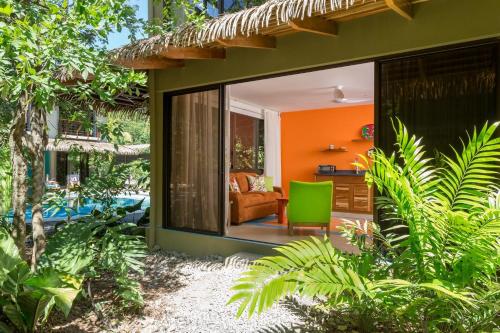 Фотография гостиницы Olas Verdes Hotel