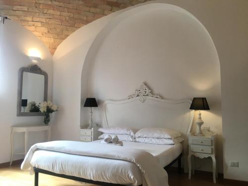 Фотография мини отеля La finestra sul Colosseo B&B 1