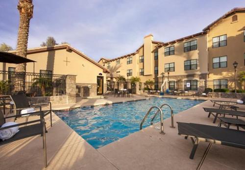 Фотография гостиницы Residence Inn Phoenix Goodyear