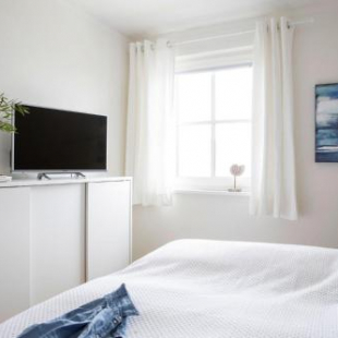 Фотография гостевого дома Holiday Home Fuhlendorf - DOS05106a-F