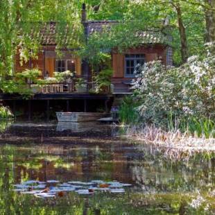 Фотографии гостевого дома 
            Delightful Chalet in Opglabbeek near Lake