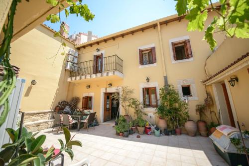 Фотография гостевого дома ARCHANES APPARTMENT