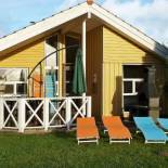 Фотография гостевого дома Four-Bedroom Holiday home in Otterndorf 1