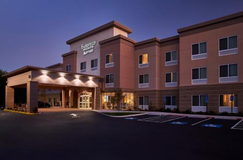Фотография гостиницы Fairfield Inn & Suites by Marriott Alexandria,Virginia