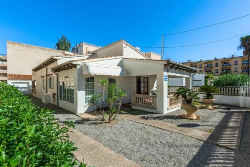 Фотография гостевого дома Villa Amorós