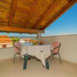 Фотография гостевого дома Family friendly apartments with a swimming pool Pakostane, Biograd - 16666