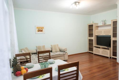 Фотографии гостевого дома 
            Уютный домик с двумя спальнями