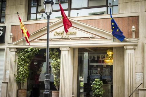 Фотография гостиницы Hôtel Atenas