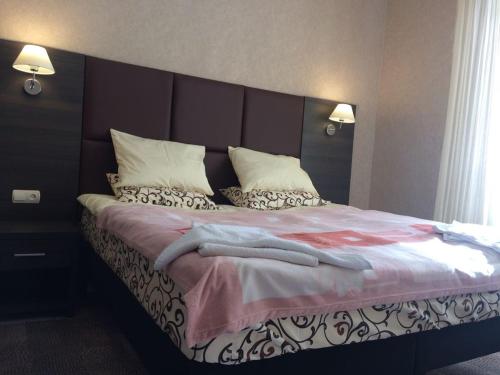 Фотографии гостиницы
Алатау-Люкс