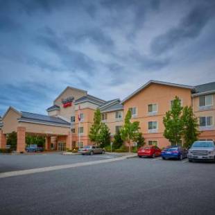 Фотографии гостиницы
Fairfield Inn & Suites Burlington