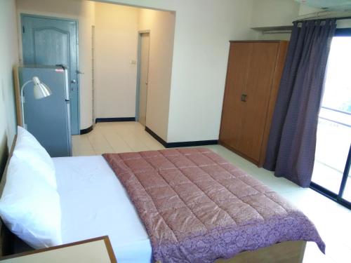 Фотография гостиницы Grand Residence Ngamwongwan 19