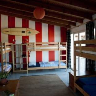Фотографии мини отеля 
            Da Silva Surfcamp 7 Bettzimmer mit Frühstück