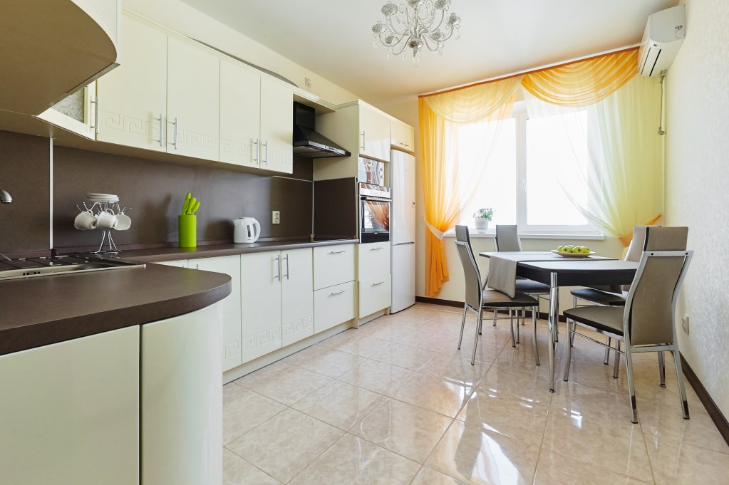 Фотография квартиры Апартаменты на Соборном 90 с видом на центр с 18 этажа