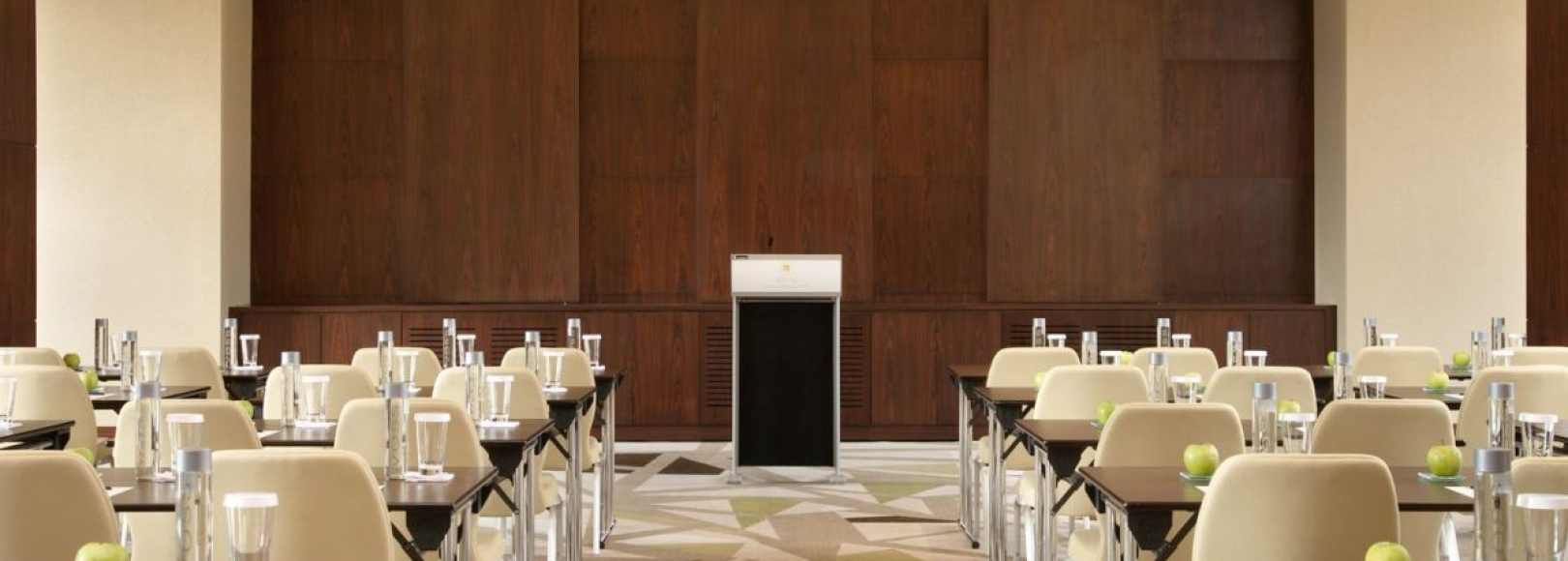 Фотография конференц-зала Карусель