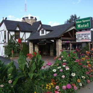 Фотографии мотеля
Silver Spruce Inn