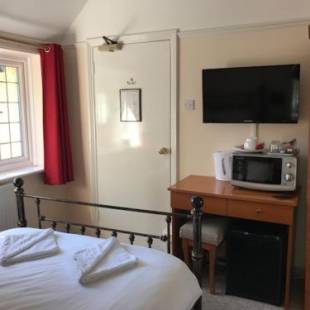 Фотографии гостевого дома 
            The Admirals Inn Guest House