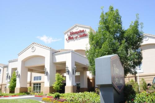 Фотография гостиницы Hampton Inn & Suites Redding