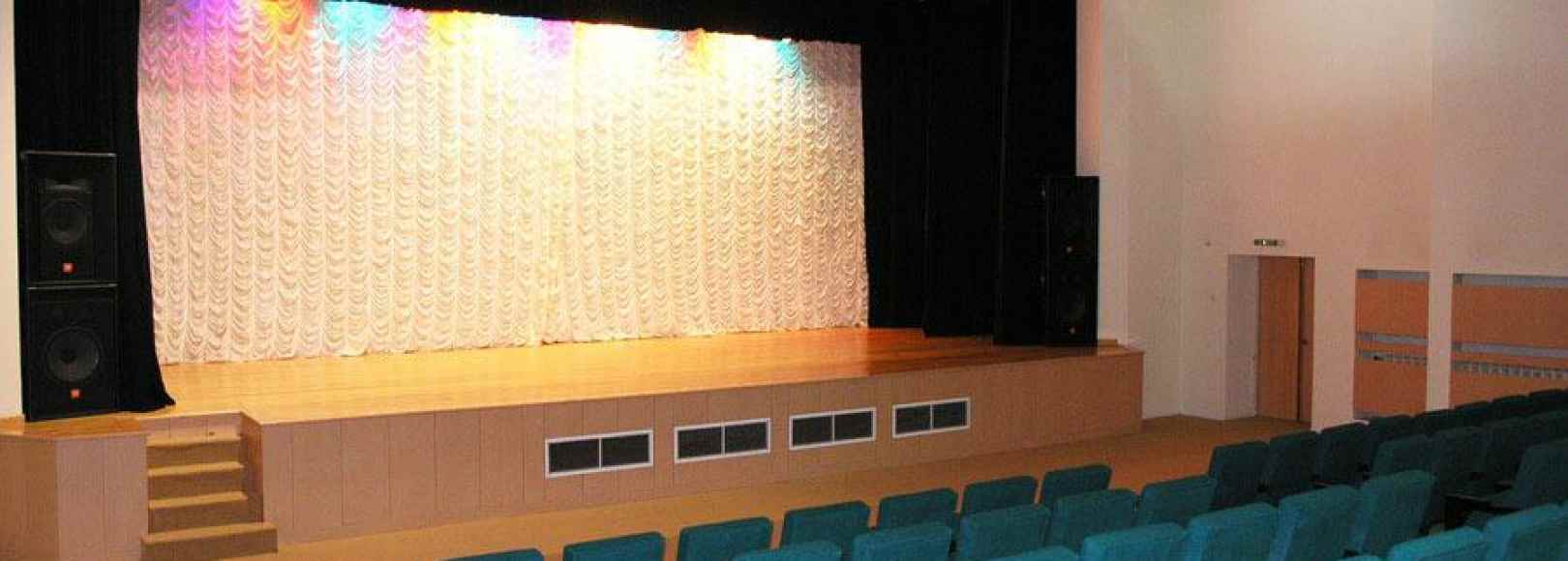 Фотография конференц-зала Планета