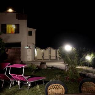 Фотографии гостевого дома
Salerno casa indipendente con giardino zona Magazeno Pontecagnano