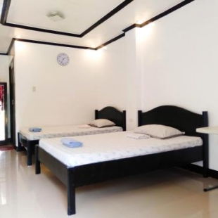 Фотография мини отеля Strangers Inn&Bar