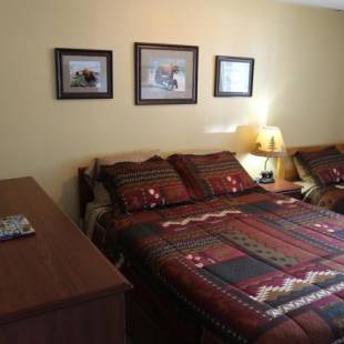 Фотографии мини отеля
House on the Rock B&B