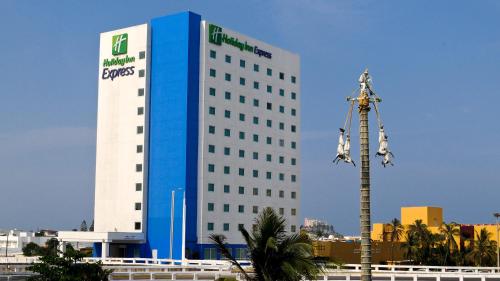 Фотография гостиницы Holiday Inn Express Veracruz Boca del Rio, an IHG Hotel