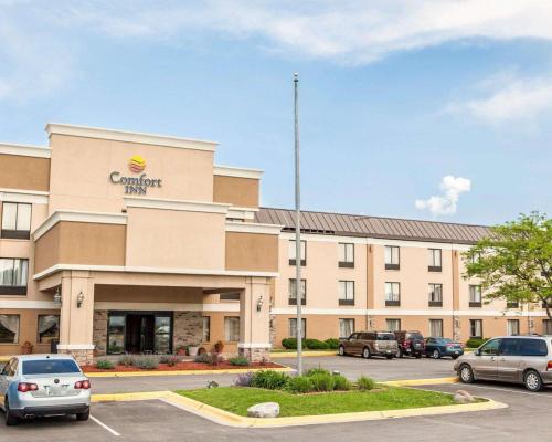 Фотография гостиницы Comfort Inn Bourbonnais near I-57
