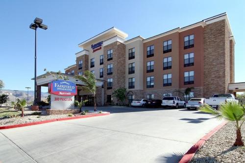 Фотография гостиницы Fairfield Inn & Suites by Marriott Alamogordo
