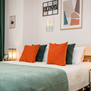 Фотография квартиры Apartments with a Scenic View of Mtatsminda and the City Skyline