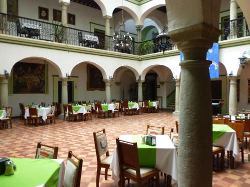 Фотография гостиницы Hotel Monte Alban - Solo Adultos