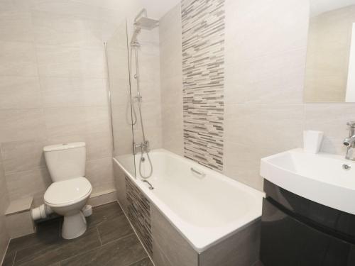 Фотография гостевого дома 2 Ysgoldy, Bangor