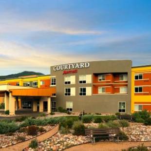 Фотографии гостиницы
Courtyard by Marriott Glenwood Springs