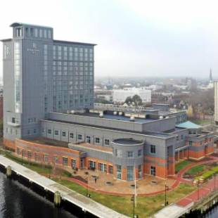 Фотографии гостиницы 
            Renaissance Portsmouth-Norfolk Waterfront Hotel