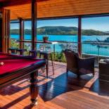 Фотография гостевого дома Uisce Luxury Holiday House With Jacuzzi Pool Table Cinema And Two Buggies