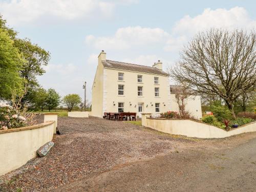 Фотография гостевого дома Newton West Farm