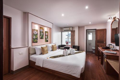 Фотография гостиницы KC Place Hotel Pratunam - SHA Extra Plus Certified