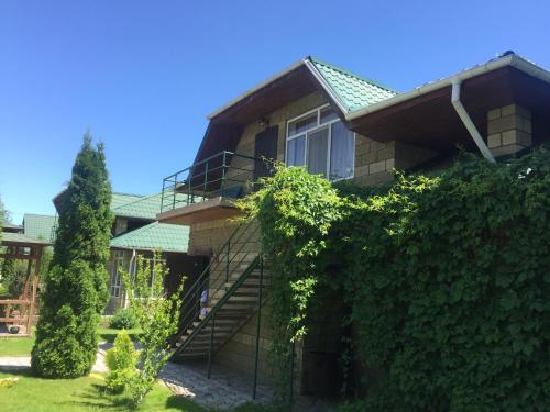 Фотографии гостевого дома
Гостевой дом на Иссык Куле